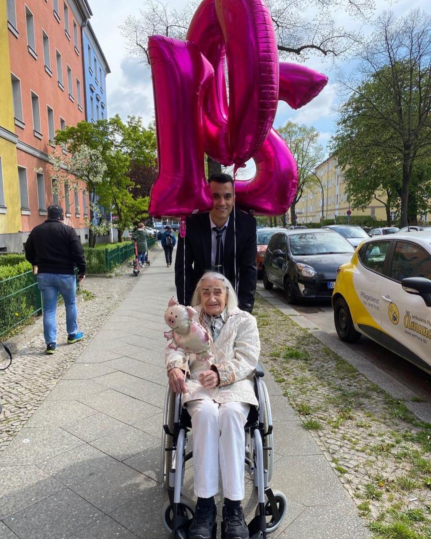 Amir und Agnes feiern gemeinsam ihren Geburtstag